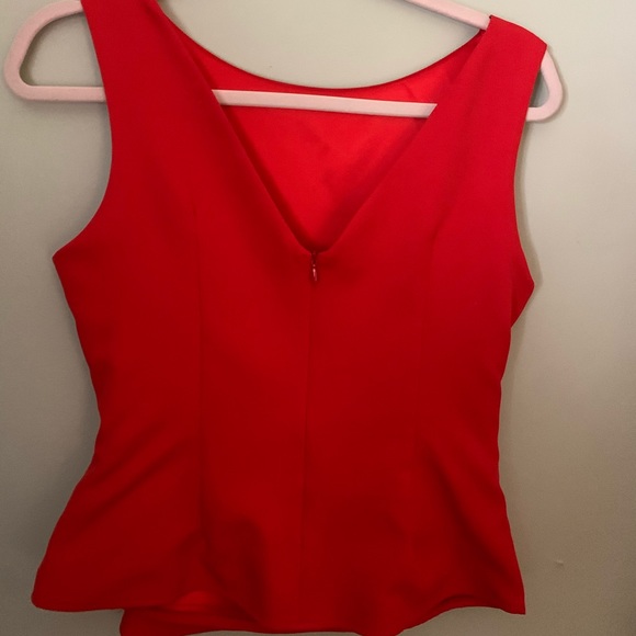Strut and Bolt red top size small - Picture 2 of 3